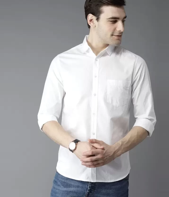 Men Slim Fit Solid Spread Collar Casual Shirt